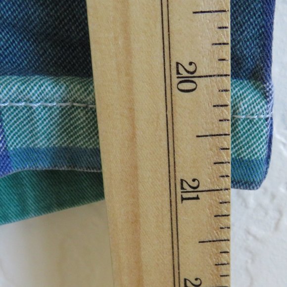 Iron Co.* Men's 2" Belt Loop Multipocketed Plaid Flat Front Shorts~ Size 32 - Picture 9 of 12